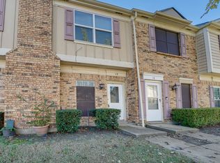 633 Carriagehouse Ln #I3, Garland, TX 75040