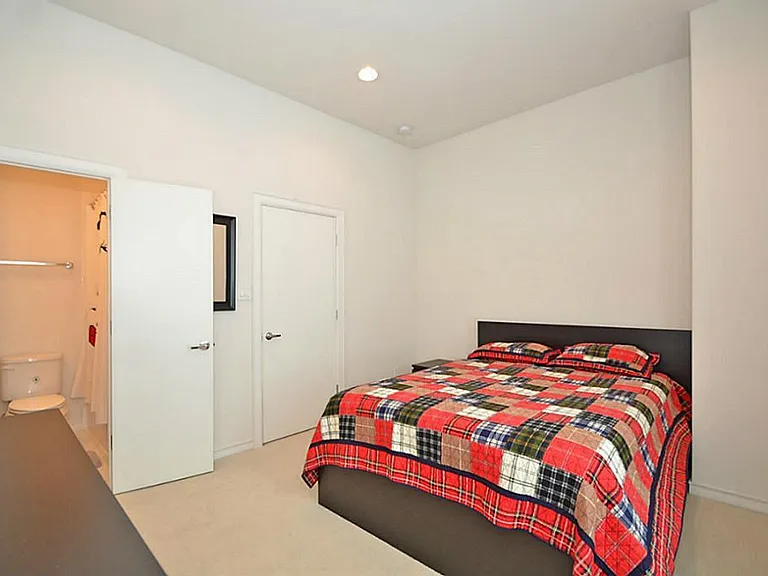 2713 Clay St — Photo 19