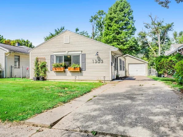 1303 S Saint James Blvd, Evansville, IN 47714