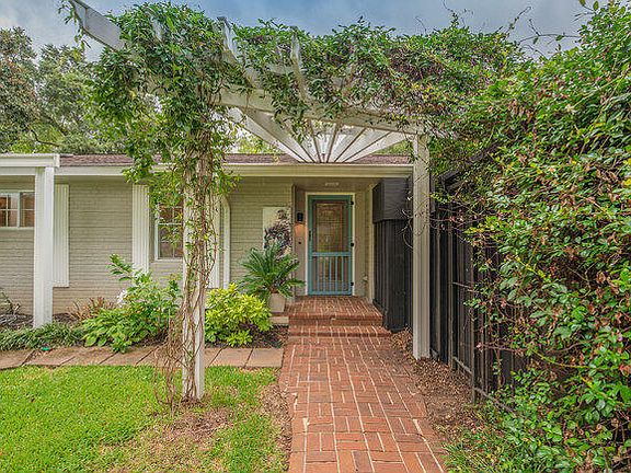 4th image of 1478 Canterbury Ct SE