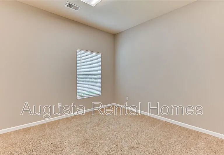 5060 Vine Ln — Photo 31