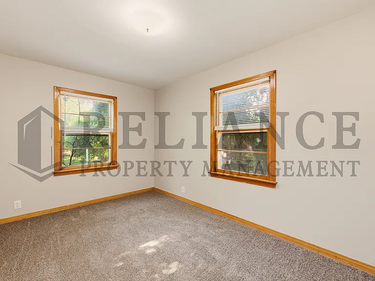 1620 E Selma St — Photo 38