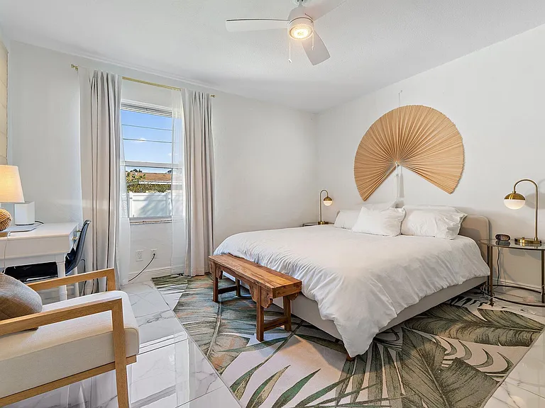 423 Avenida Alegre — Photo 14