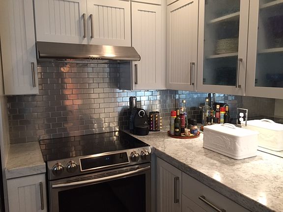 5th image of 2450 Gulf Blvd APT 1B