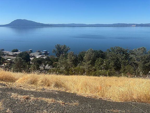 Water view at 4404 Lakeview 