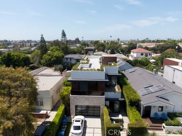 1643 S Carmelina Ave, Los Angeles, CA 90025
