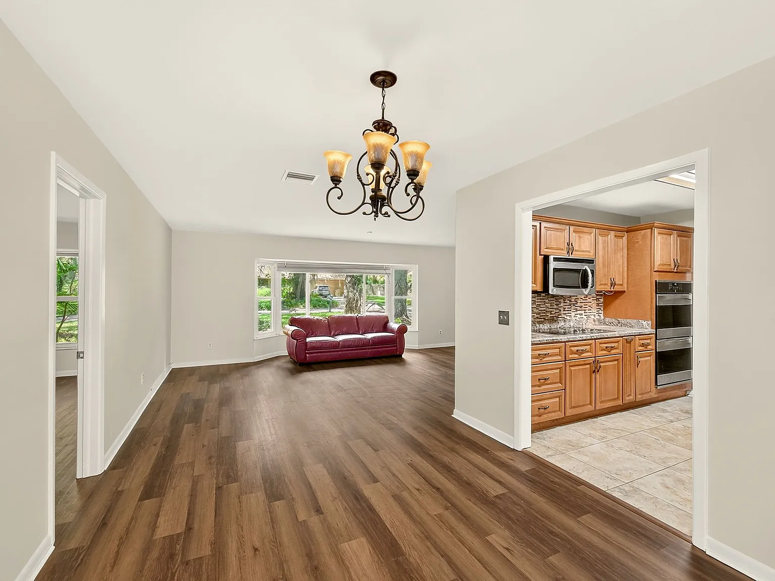 4 bed, 1739 sqft, $1,275 — Photo 4