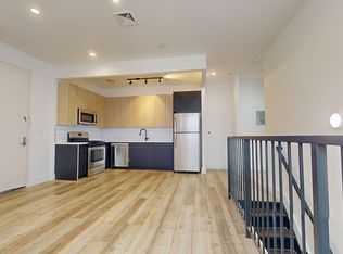 2377 Hoffman St #1A, Bronx, NY 10458