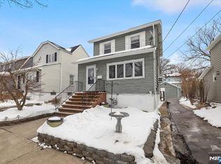 221 4th St, Ridgefield Park, NJ 07660