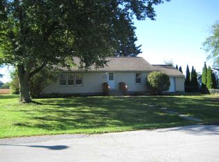 209 Worth Rd, Auburn, IN 46706