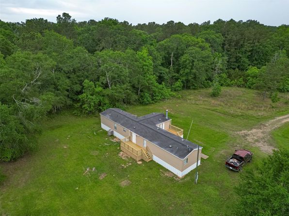 8856 Greenwood Dr, Cleveland, TX 77328