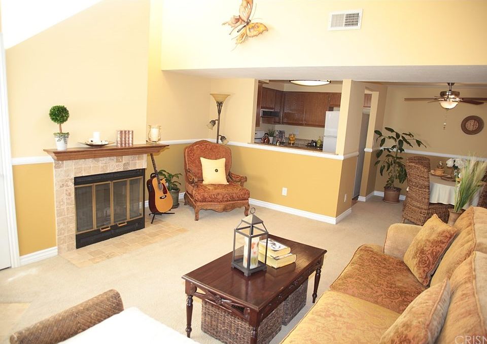 1st image of 23947 Del Monte Dr Unit 4