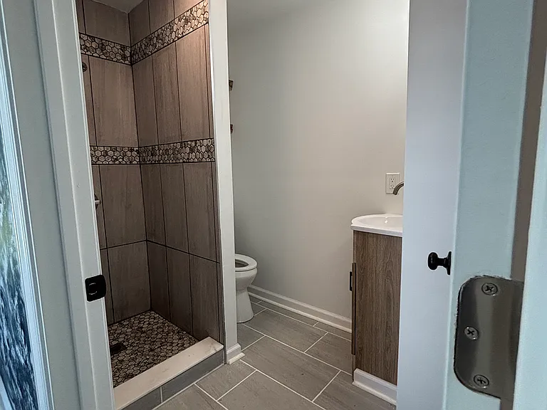 888 Walnut St — Photo 7