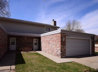 5917 Locust St, Lincoln, NE 68516