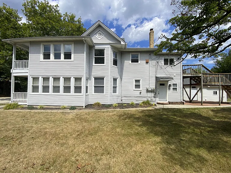 410 Saint Louis Ave #B — Photo 2