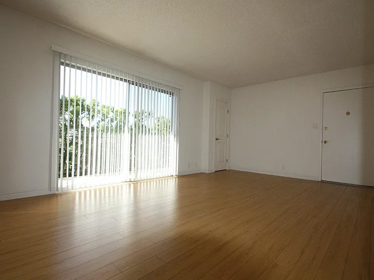 3843 Keystone Ave #6 — Photo 9