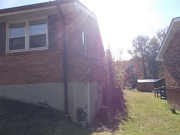 2nd image of 211 Chester Dr