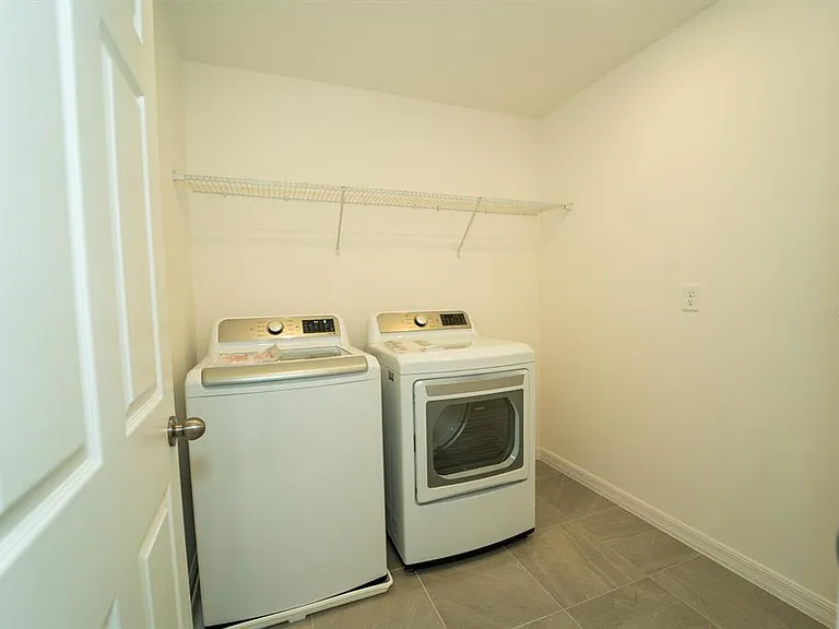 1673 Swan Swim Dr — Photo 7
