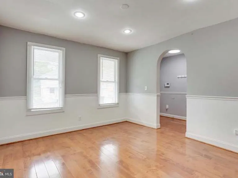 5215 Dix St NE — Photo 1