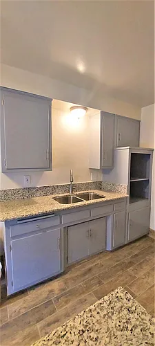 12704 Cedar Ave Photo 1