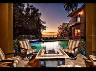 1820 Park St N, Saint Petersburg, FL 33710