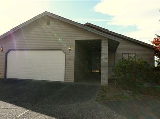 3931 Harbel Dr, Bremerton, WA 98310