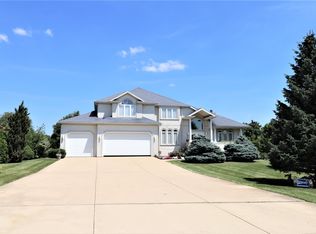40W568 Campton Wood Dr, Elburn, IL 60119