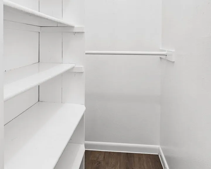 1016 Edith Ave — Photo 12