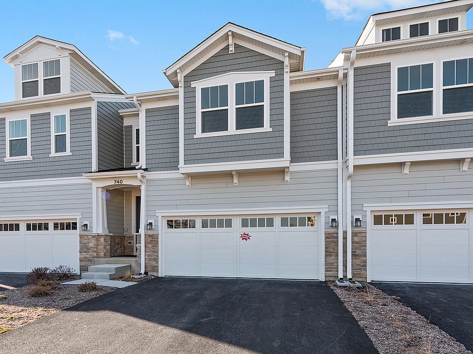 1st image of 740 Riverbank Dr #4-2