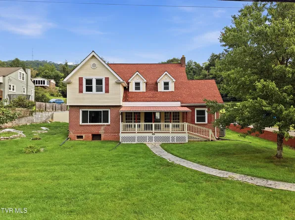 460 Park St, Gate City, VA 24251