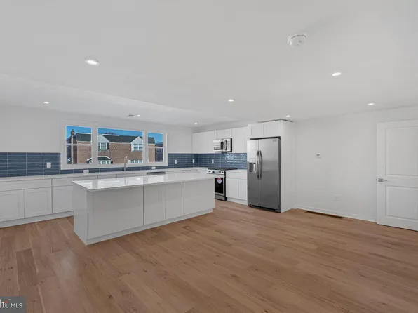 7254 Shalkop St, Philadelphia, PA 19128