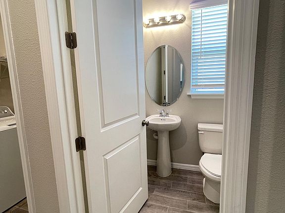 3rd image of 15265 Shady Palms Ln