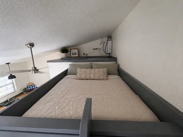 112 Honeysuckle Ln — Photo 6