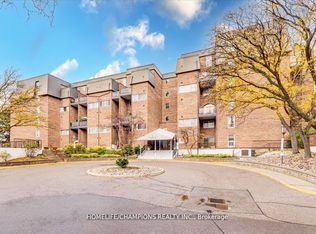 16 Elgin St N #325, Markham, ON L3T 4T4