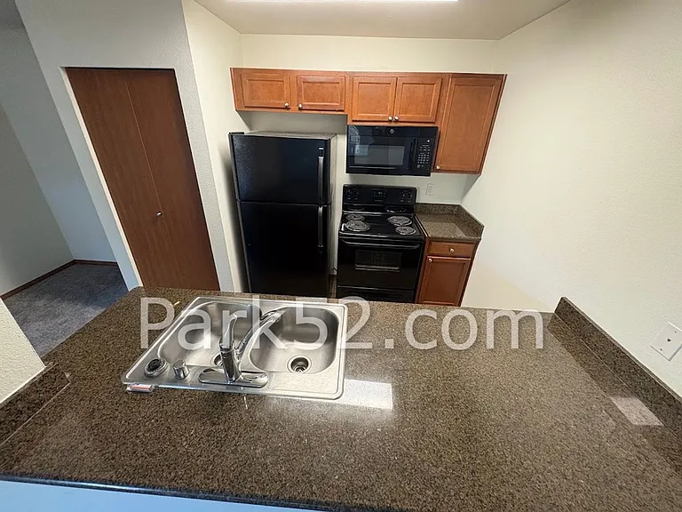 630 N Prospect St #15 — Photo 5