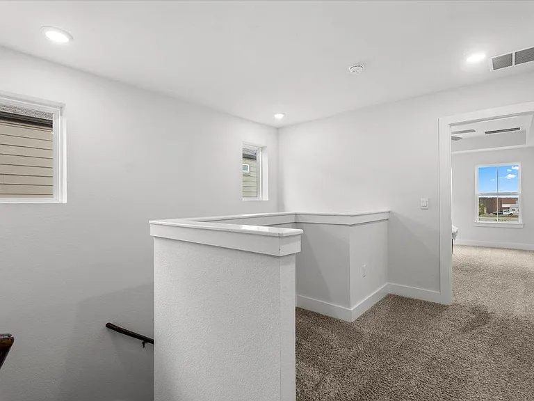 7106 Silver Star Ln — Photo 17