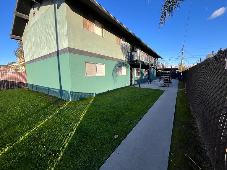 358 N Valeria St #101 — Photo 12