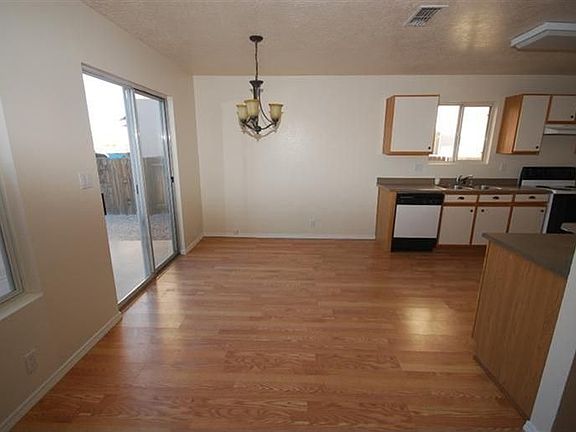 5th image of 6411 Sunray Ct NW