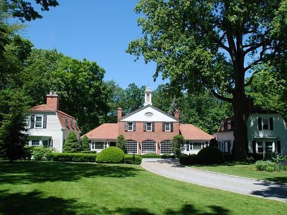 1st image of 100 Highwood Cir