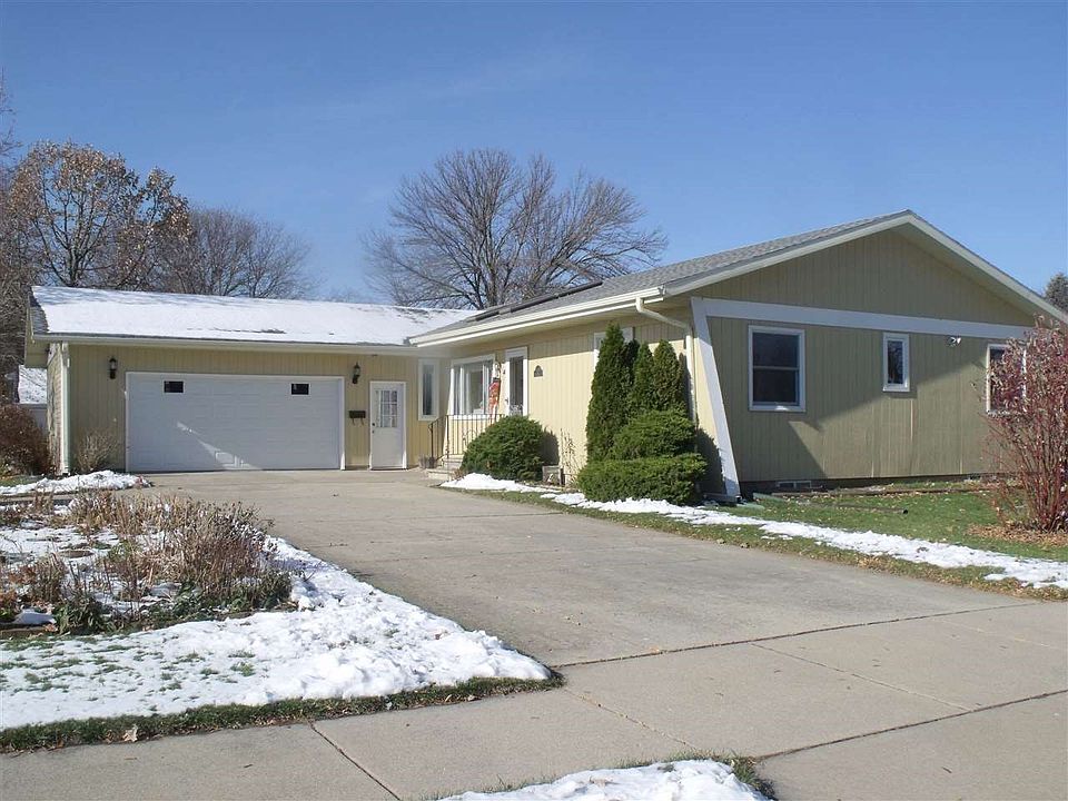 Welcome to 1630 E. Murdock Ave.