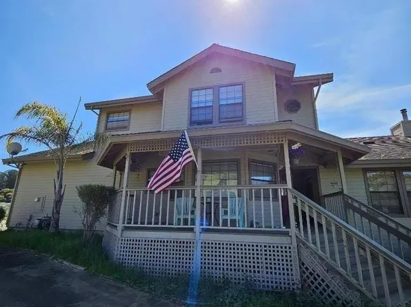 17621 Cunha Ln, Salinas, CA 93907