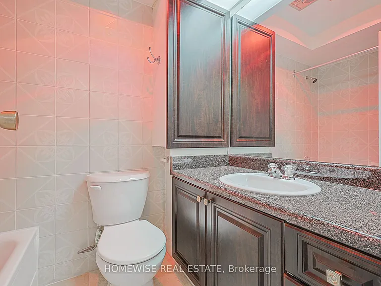 485 Kingston Rd #902 — Photo 10