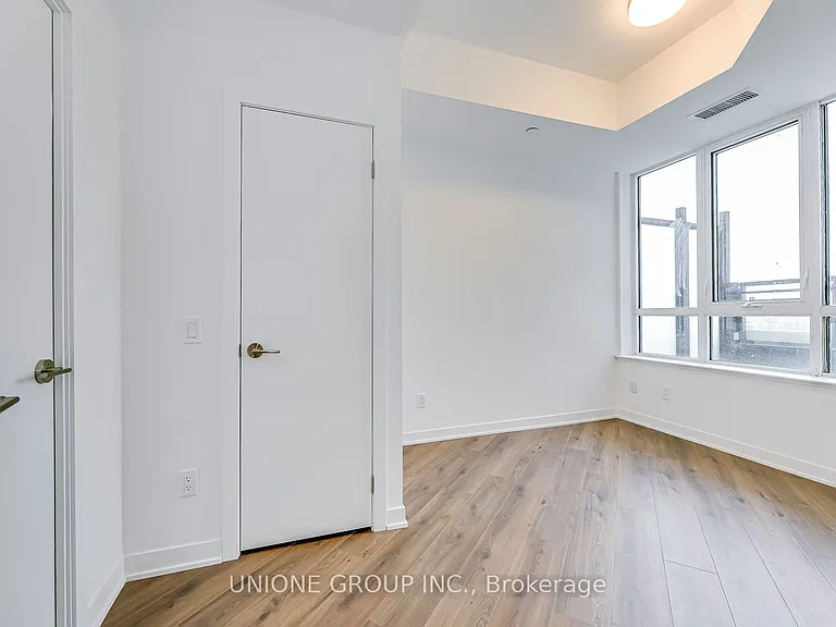 405 Dundas St W #336 — Photo 22