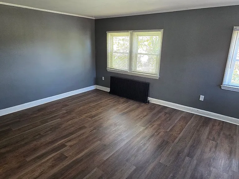 2825 Clearview Ave #1 & Unit 2 — Photo 4
