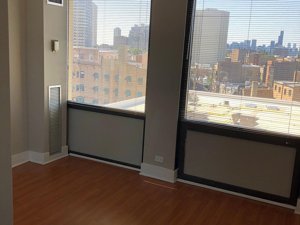 1st image of 600 W Diversey Pkwy APT 705