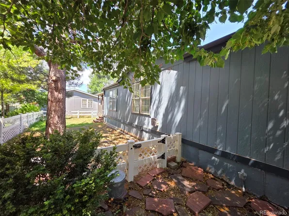 11171 Bluff, Longmont, CO 80504