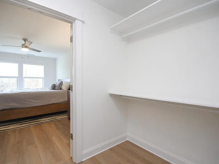 1076 Startown Rd — Photo 32