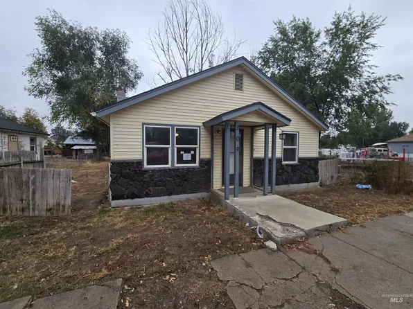 309 Nebraska St, Gooding, ID 83330