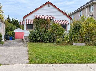 56 Commonwealth Ave, Toronto, ON M1K 4K2