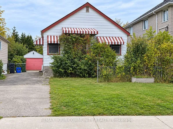 56 Commonwealth Ave, Toronto, ON M1K 4K2